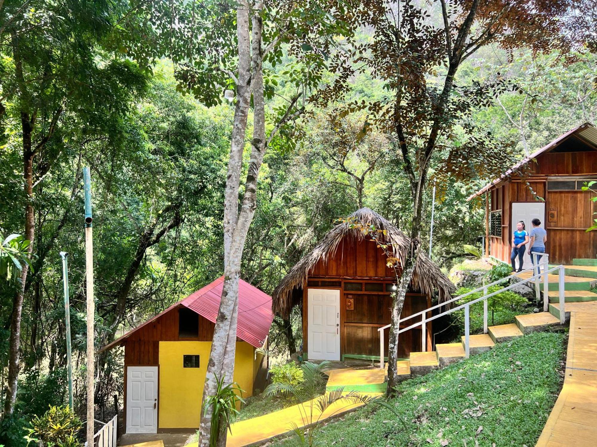 El Portal De Champey Hostel Lanquín Buitenkant foto